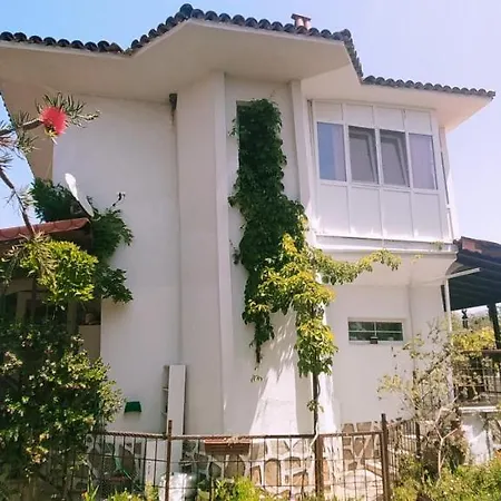 Bahceli, Dublex Villa